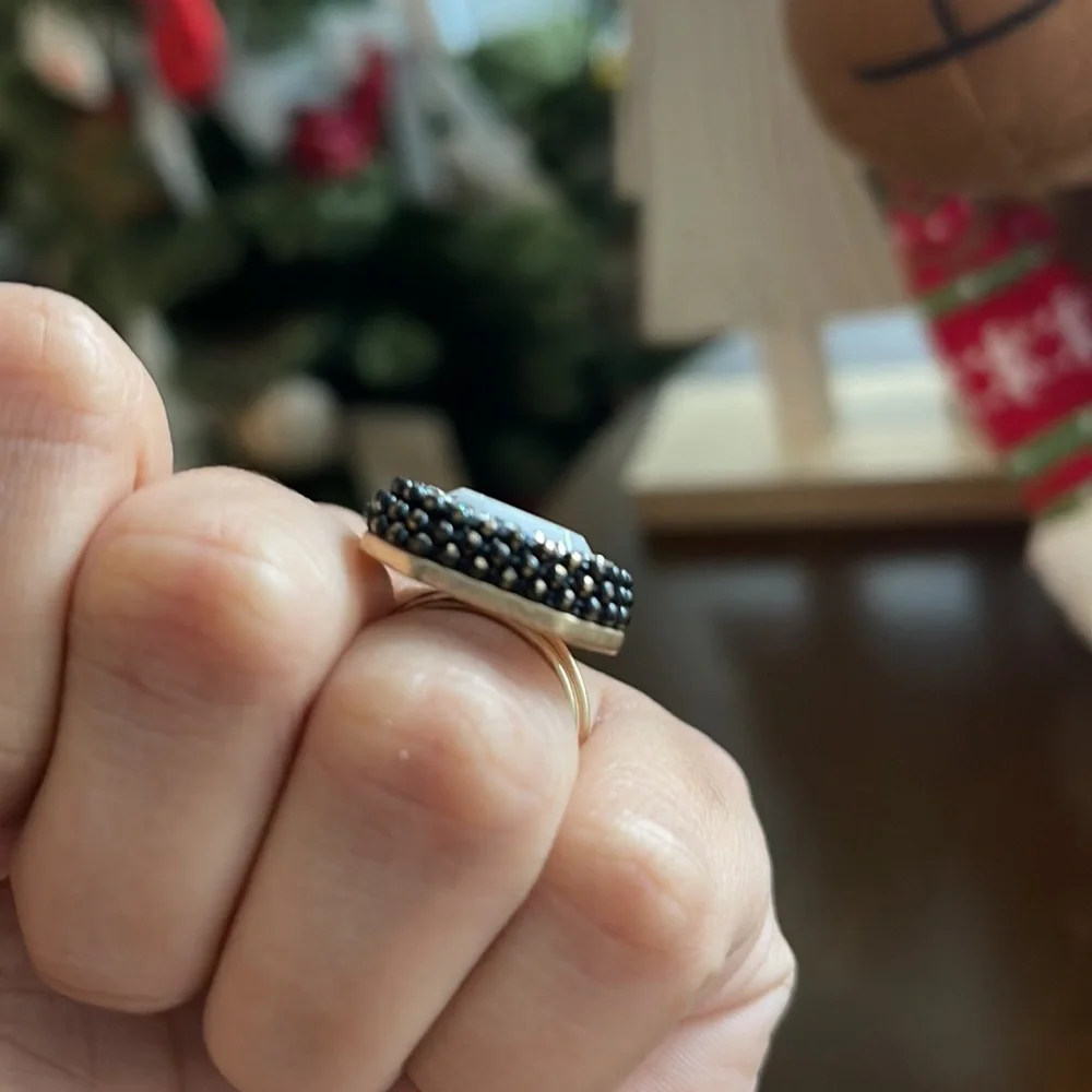 Adjustable Gold and White Stone Ring - Picture 3 of 6
